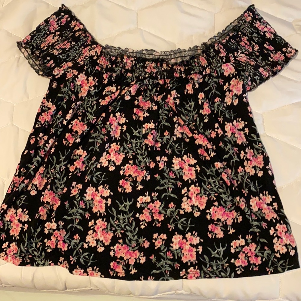 American Eagle off shoulder top